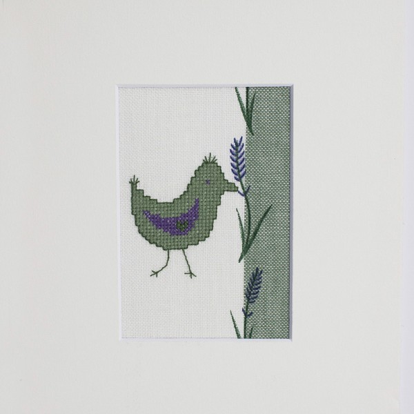 Stickpackung grüner Vogel mit Lavendel